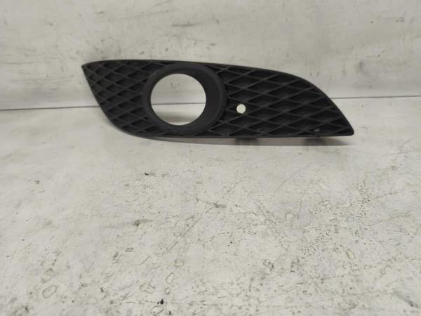 PARECHOC GRILLE PRISE D'AIR DROIT OPEL - Vue 1